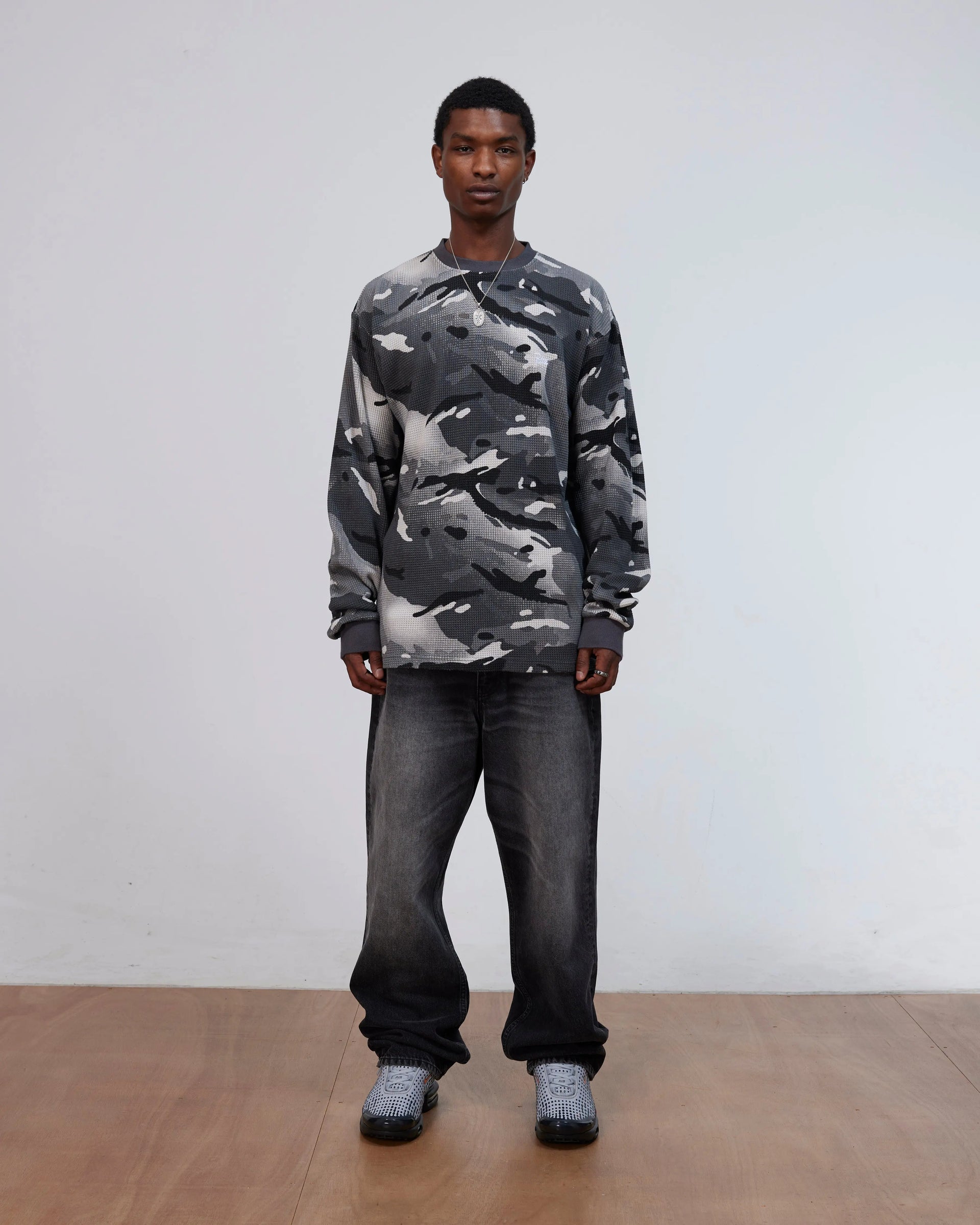 Patta Ghost Spray Camo Waffle Long Sleeve (Jet Black) Patta